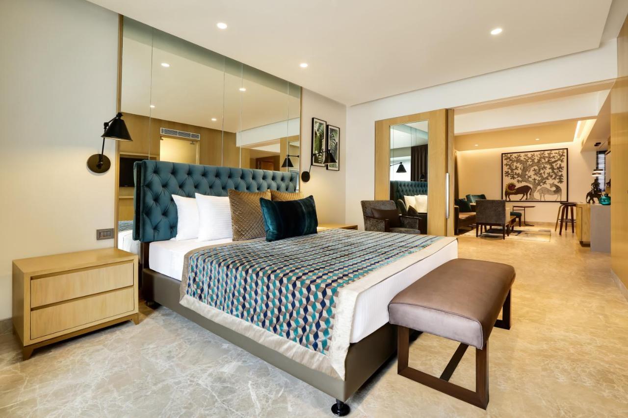 Lemon Tree Hotel Viman Nagar Пуна Экстерьер фото