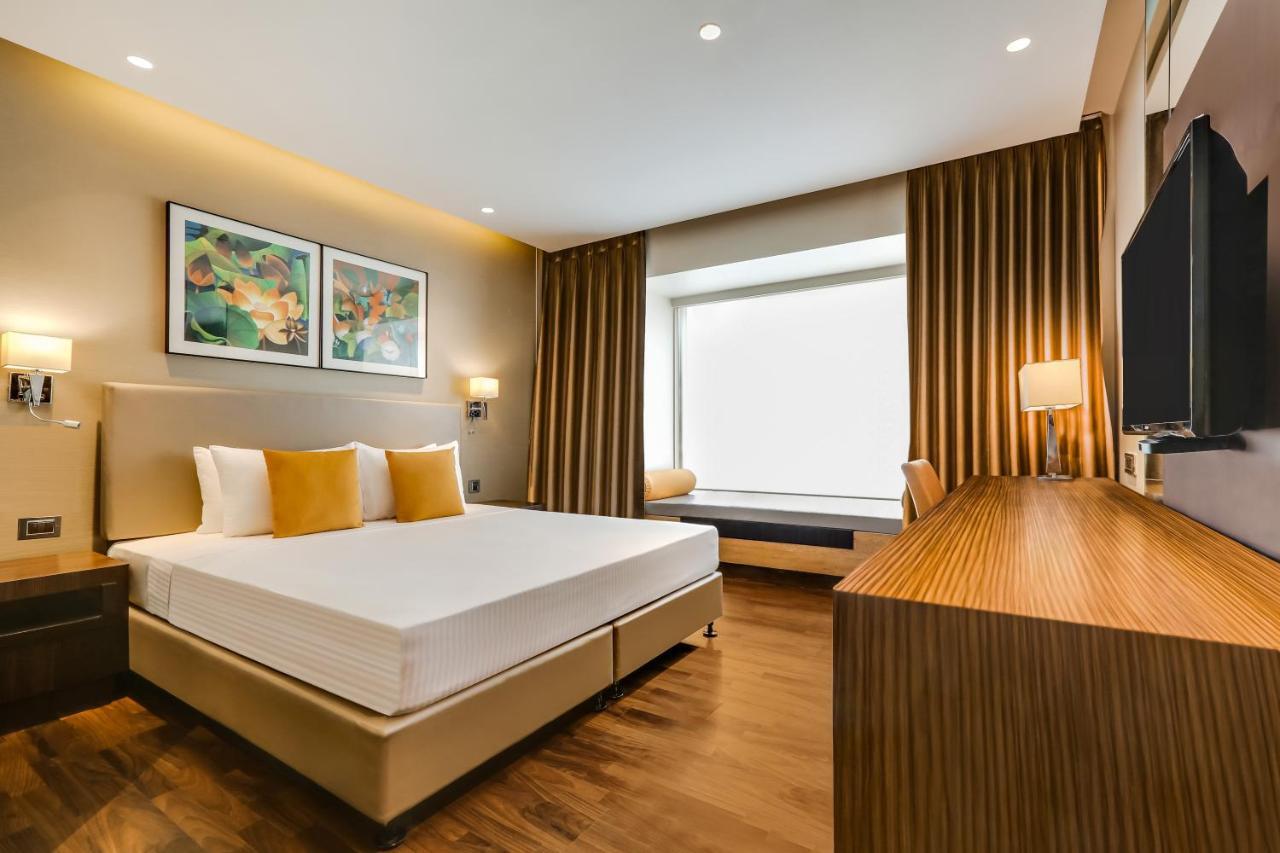 Lemon Tree Hotel Viman Nagar Пуна Экстерьер фото